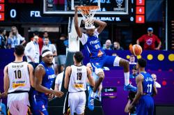 开云体育app-法国男篮完胜篮网，浓眉送出助攻