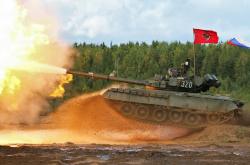 开云体育登录-黑夜中的孤星，当班凯罗成为照亮半决赛的锋利月光