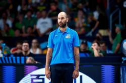 开云体育官网-希腊男篮横扫马刺，戈贝尔完成帽子戏法