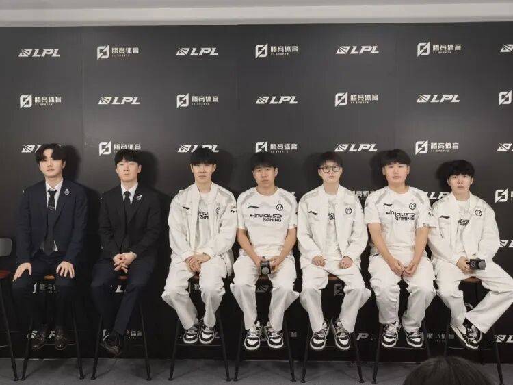 IG横扫DK,Faker打破历史纪录的简单介绍 IG横扫DK,Faker打破历史纪录的简单介绍