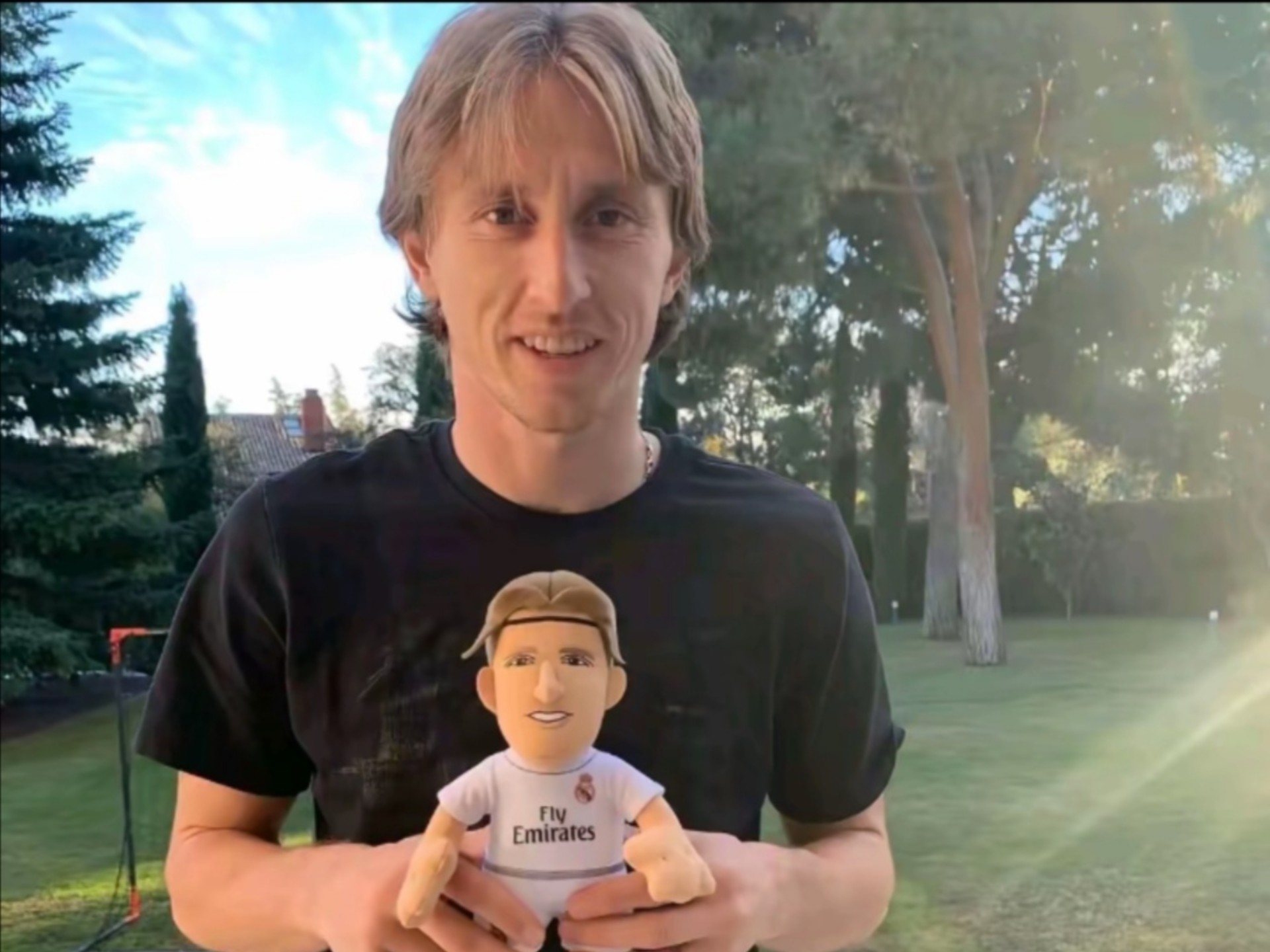 西班牙轻取摩洛哥，莫德里奇完成帽子戏法的简单介绍