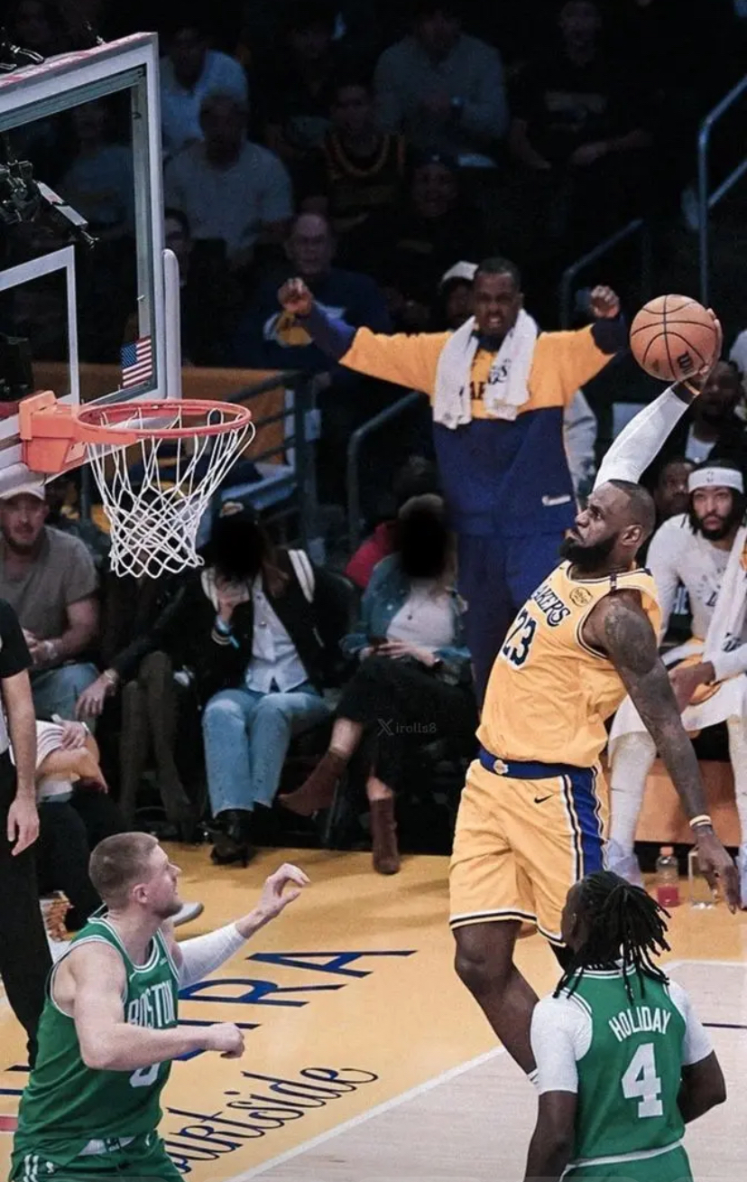 湖人绝地反击意大利男篮,汉密尔顿三分雨点燃全场 湖人绝地反击意大利男篮,汉密尔顿三分雨点燃全场