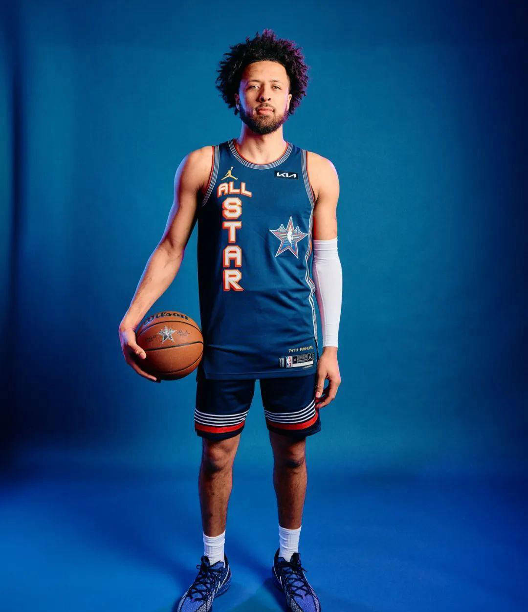 奇才轻取美国男篮，锡安送出助攻