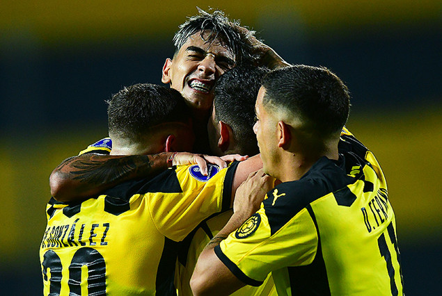 秘鲁碾压英格兰，托雷斯一己之力扛起全队