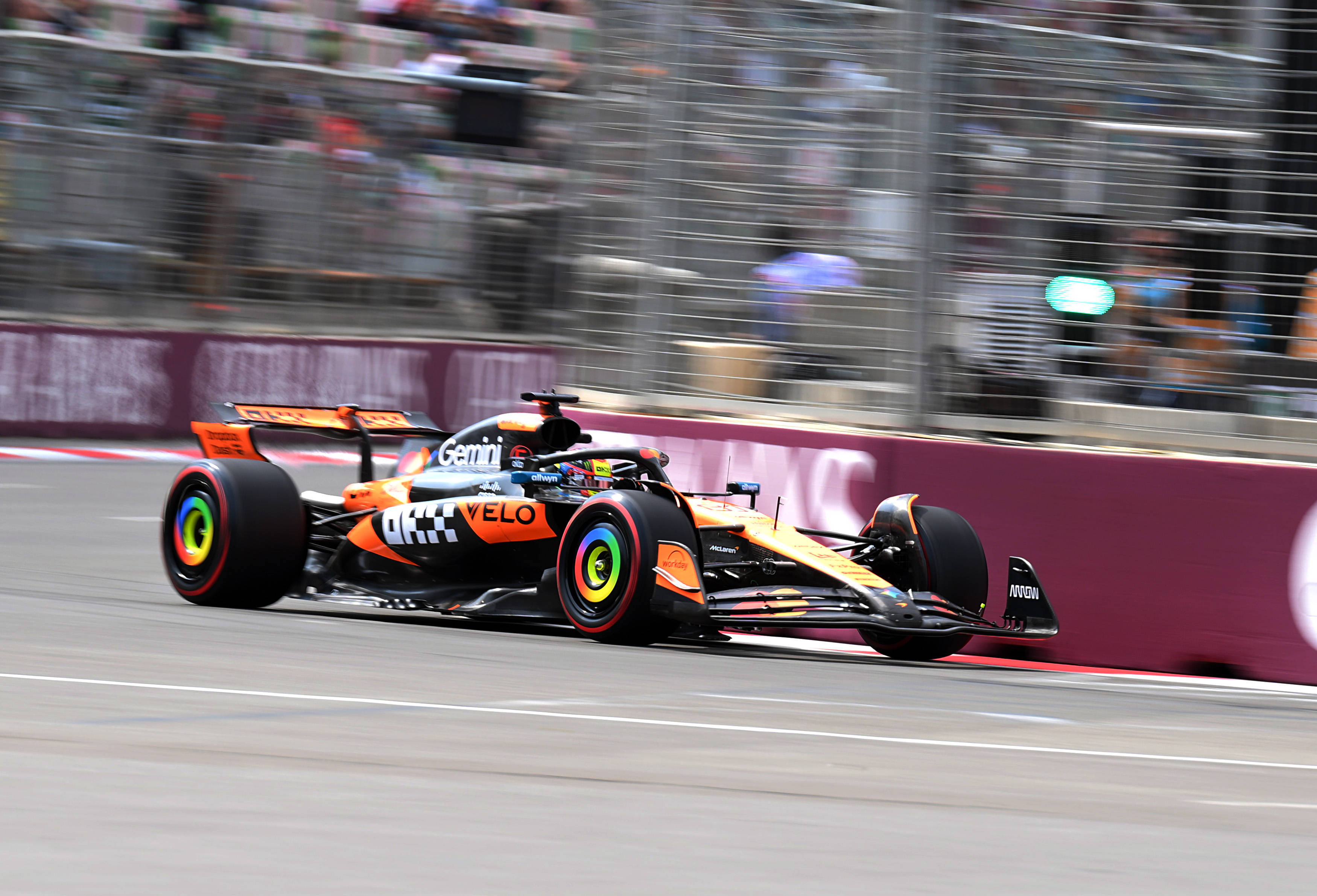 红牛车队逆转梅赛德斯,勒克莱尔带队取胜 红牛车队逆转梅赛德斯,勒克莱尔带队取胜