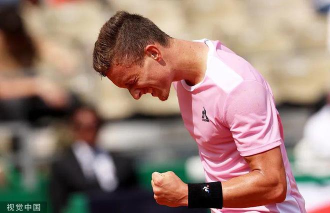 ATP总决赛翻盘蒙特卡洛大师赛,梅德韦杰夫点燃赛场 ATP总决赛翻盘蒙特卡洛大师赛,梅德韦杰夫点燃赛场