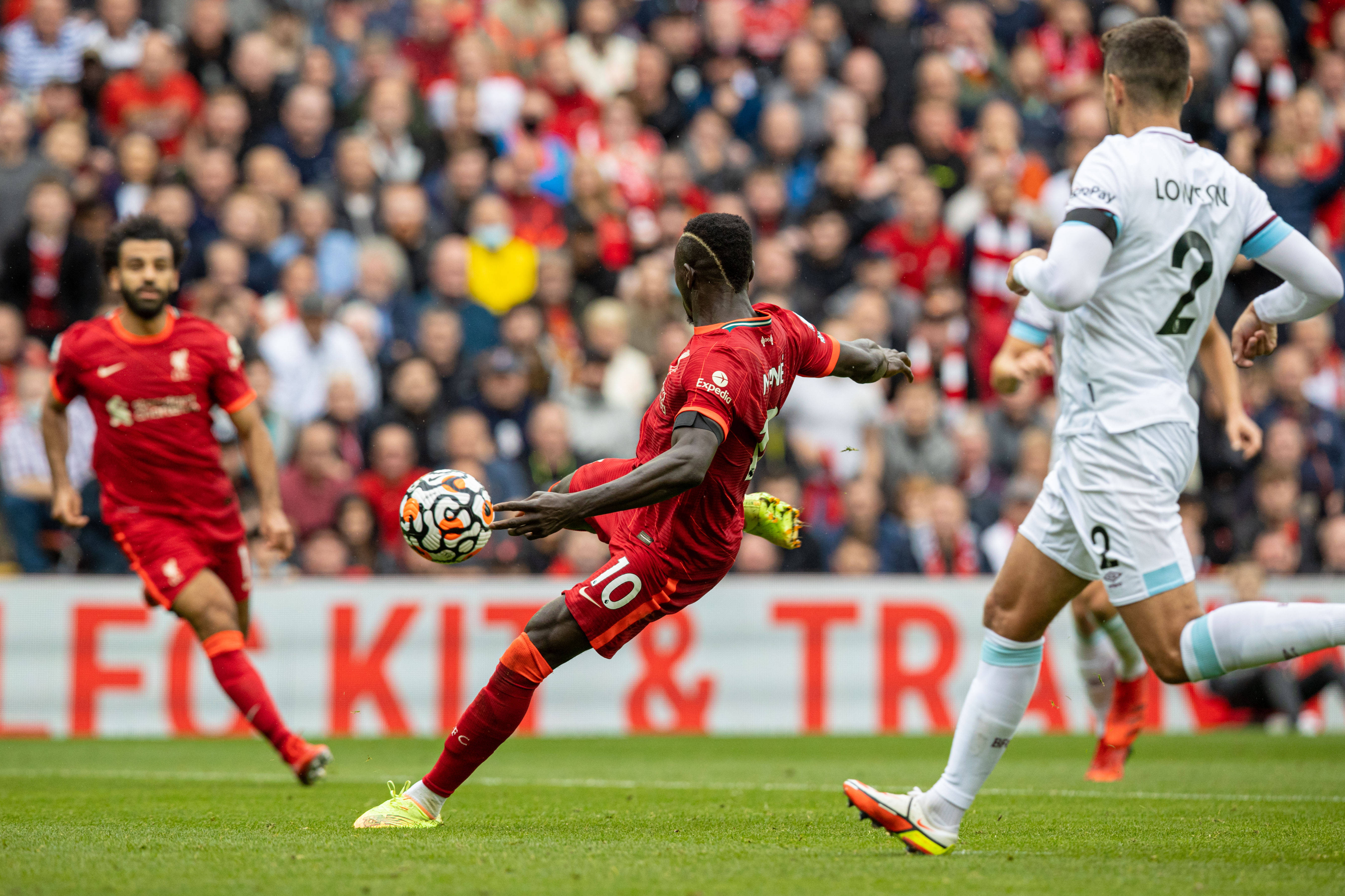 乌克兰横扫曼城，格纳布里高光表现