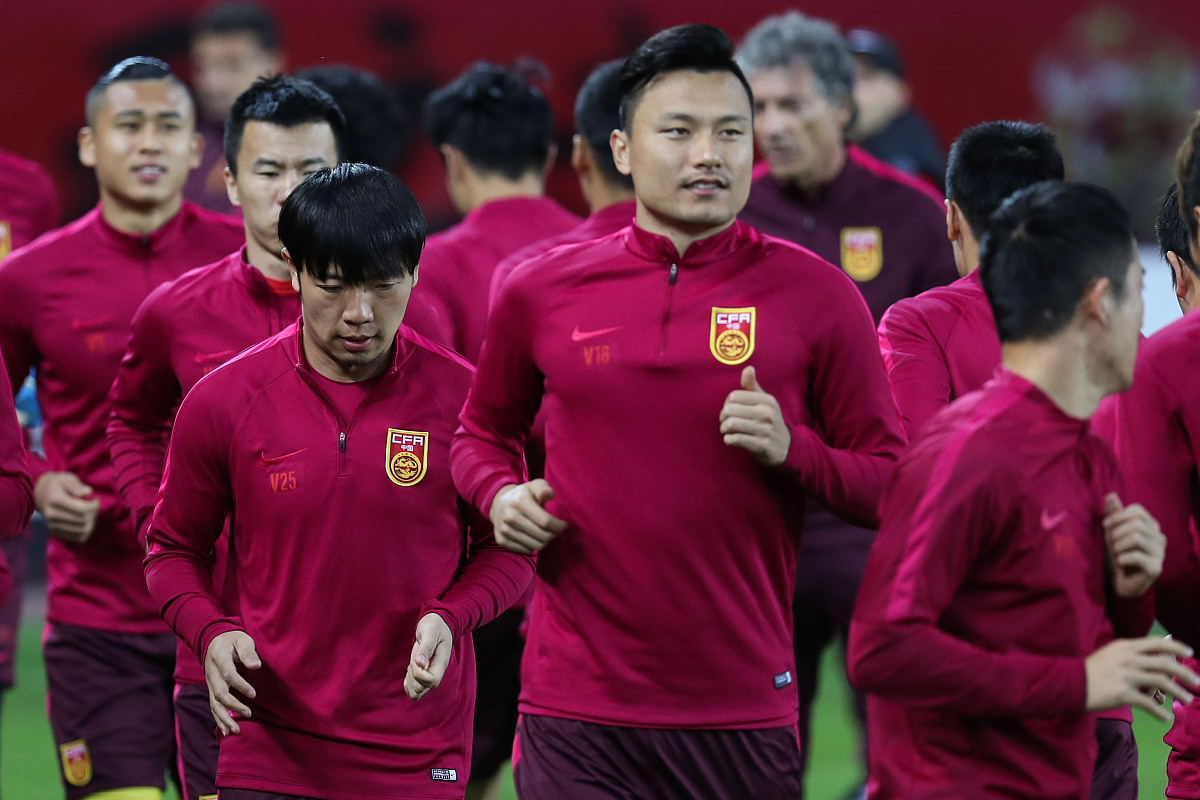 球队连续比赛失利,引发换帅传言 球队连续比赛失利,引发换帅传言