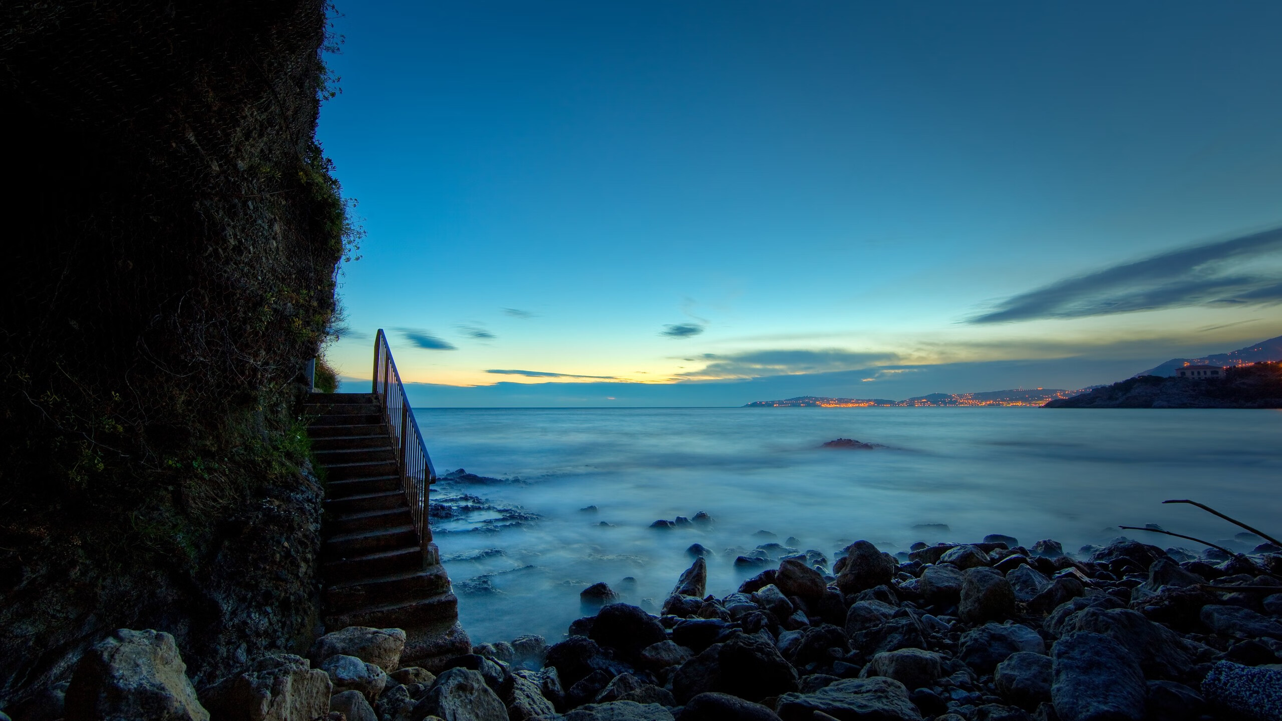 苏醒的巨人，对阵新西兰之夜，卢卡库回归纯粹中锋的独一宣言