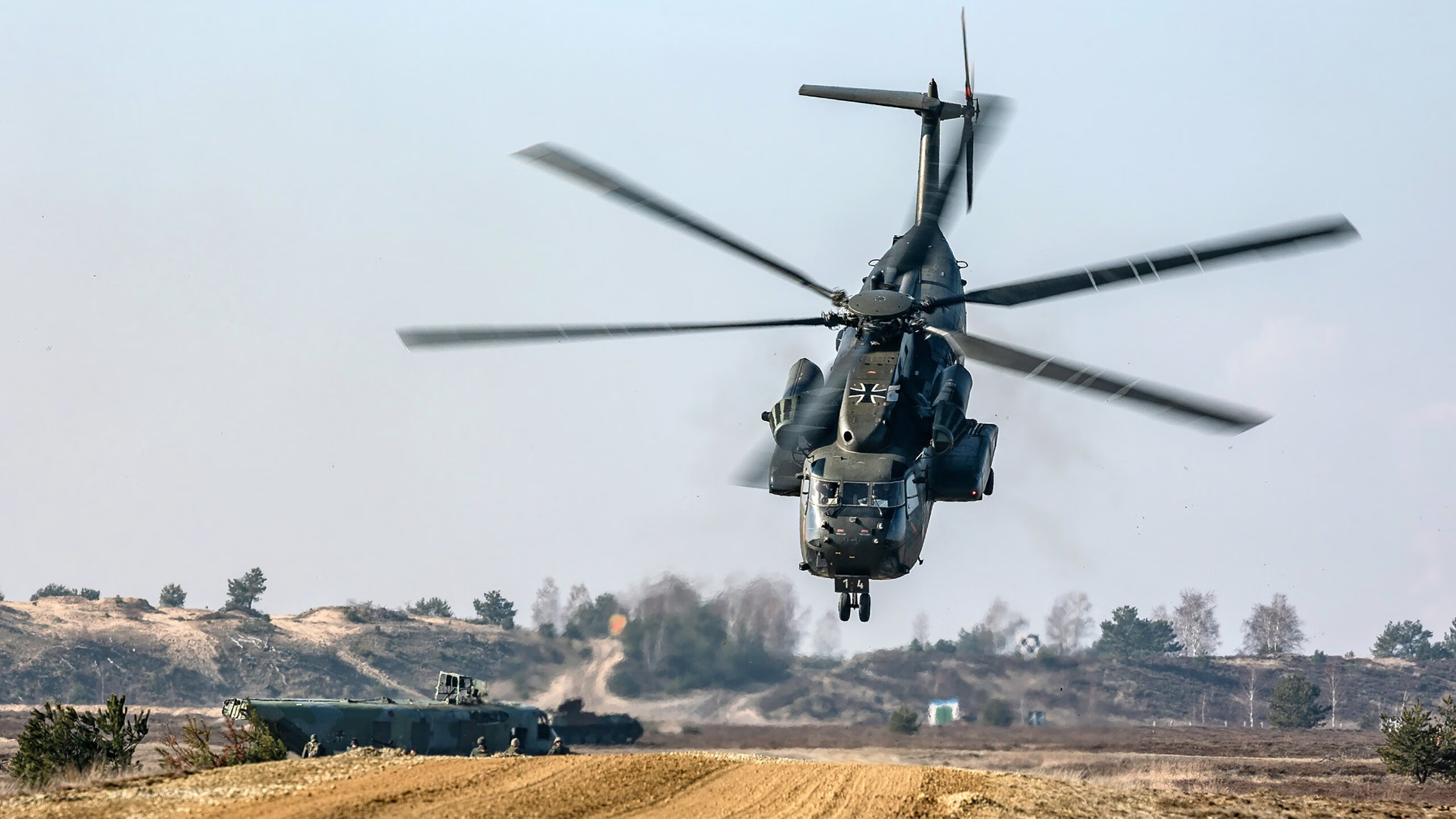 戈麦斯加时绝杀，比利时黑马逆袭皇家社会晋级欧联杯八强