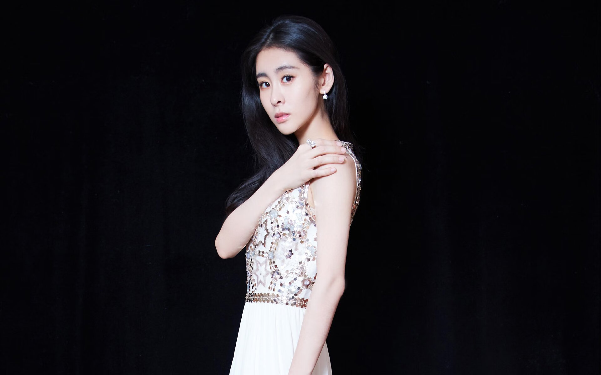 达尔文·努涅斯进化论，一位神锋的爆发，如何成为奥地利足球新大陆的航海图