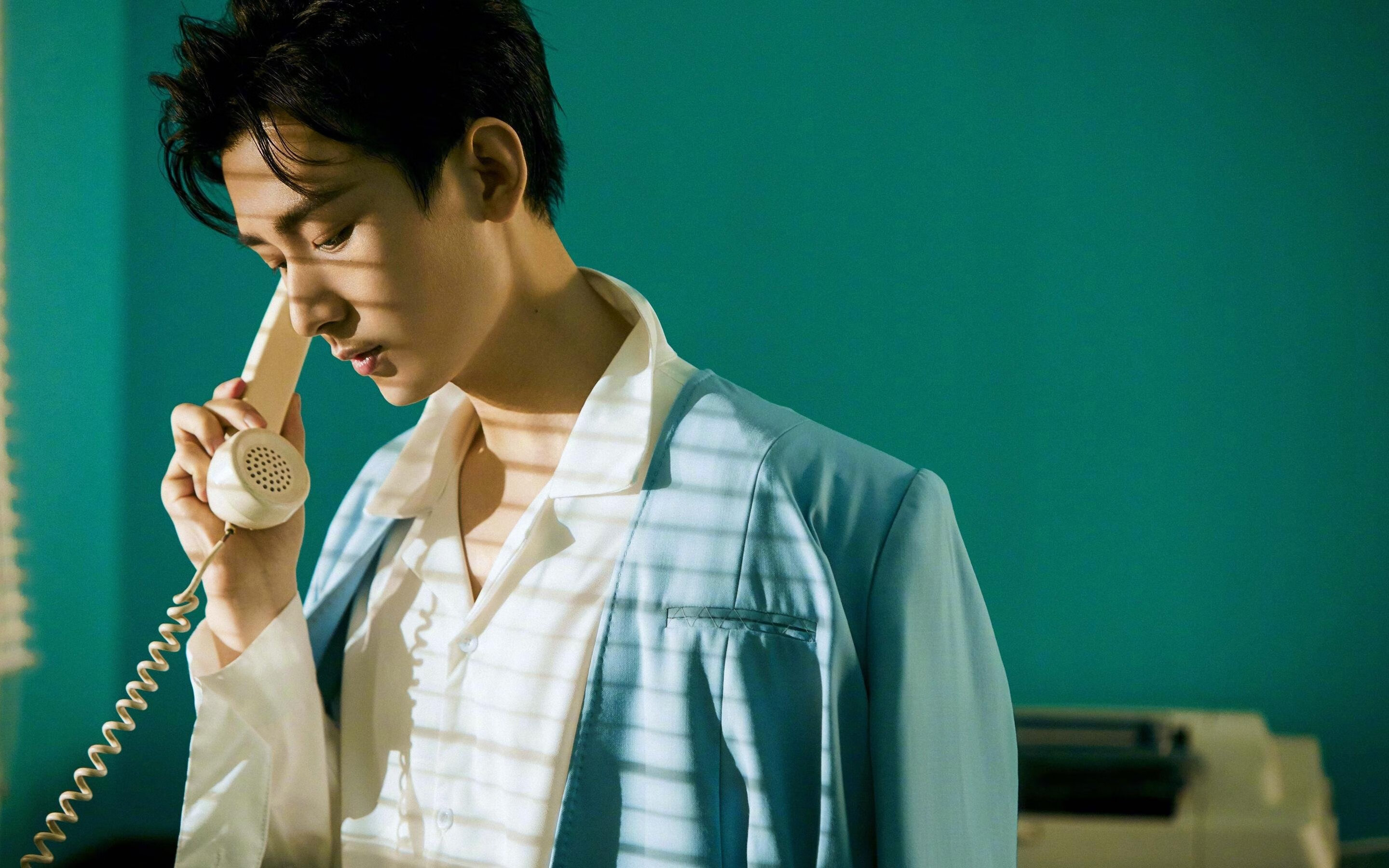 超现实周末，F1尼斯的黄昏鏖战与奥地利平行世界的绿茵狂想